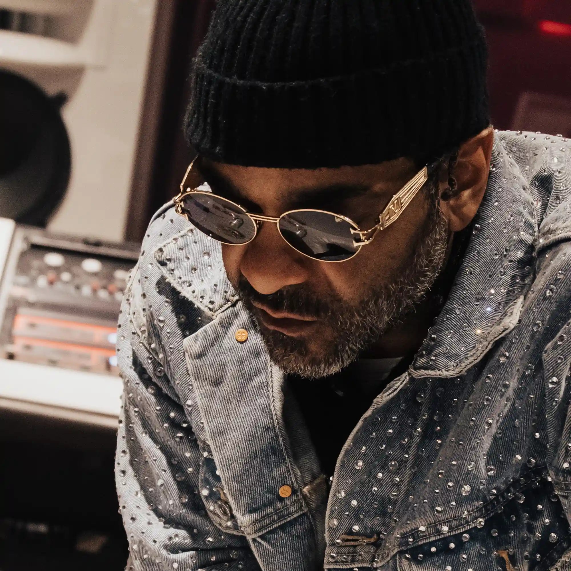 Vamp Life x VFC Glamour Rays 24KT Gold